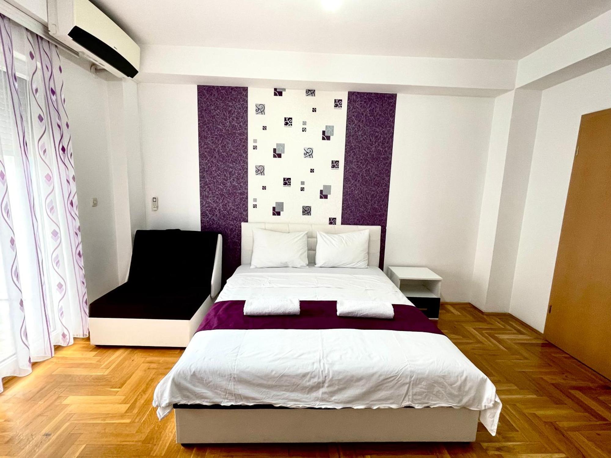 Front Beach Exclusive Apartments Struga Esterno foto