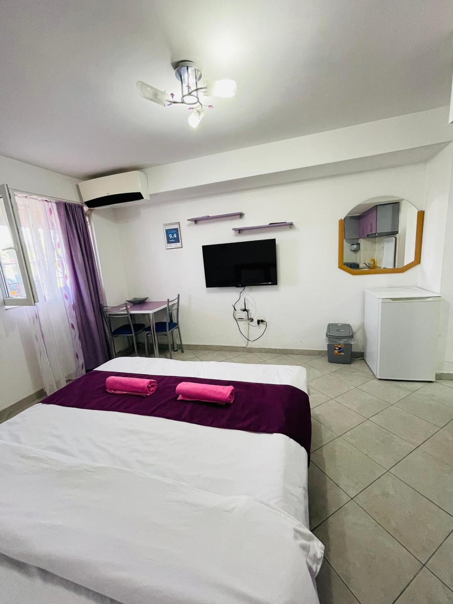 Front Beach Exclusive Apartments Struga Esterno foto