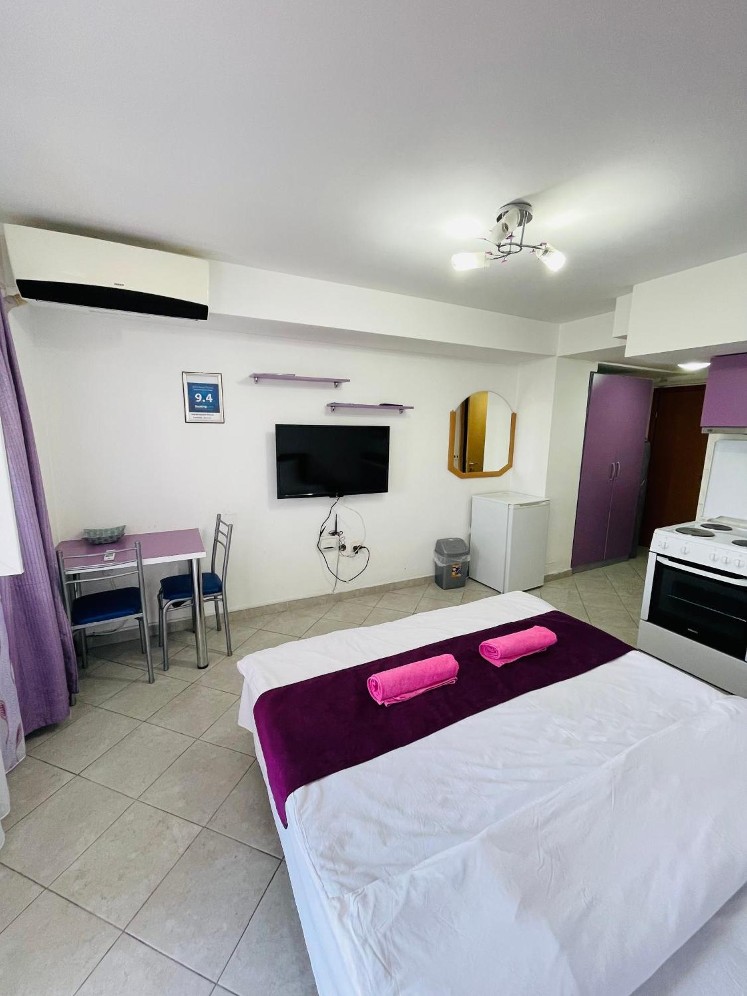 Front Beach Exclusive Apartments Struga Esterno foto